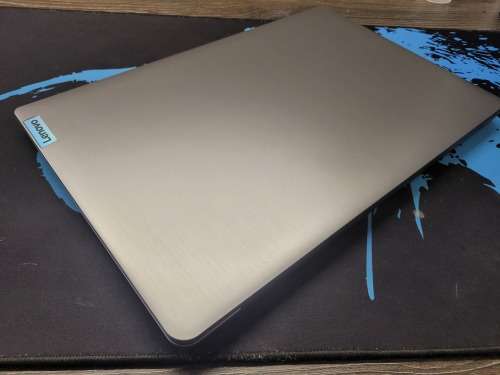 LENOVO IDEAPAD 3 15*AMD ATHLON GOLD 3150U*8GB DDR4*256GB SSD*RADEON GRAPHICS
