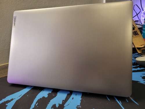 LENOVO IDEAPAD 3 15*AMD ATHLON GOLD 3150U*8GB DDR4*256GB SSD*RADEON GRAPHICS