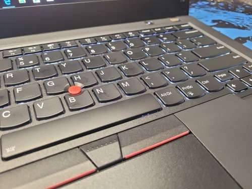 R25k Retail!*AMAZING!*LENOVO THINKPAD T14*i5-10210U*8GB DDR4*FHD*256GB SSD