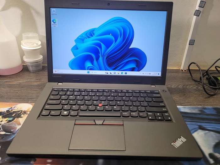 VERY FAST!*MINT CONDITION*LENOVO THINKPAD L460*i5-6200U*FHD*4G LTE*8GB RAM*256GB SSD*