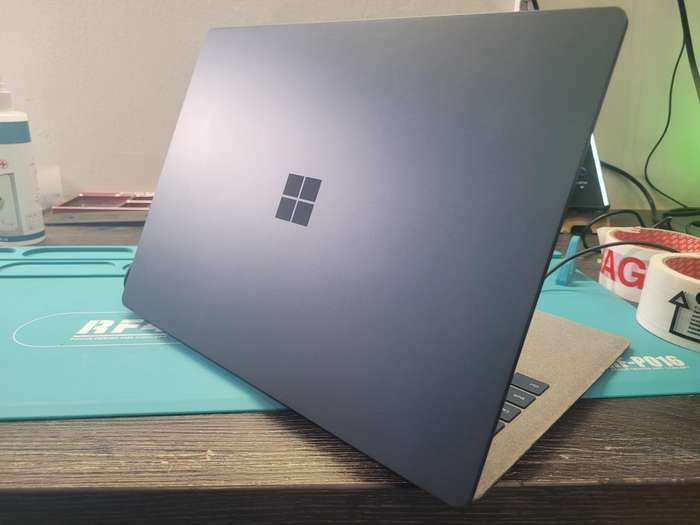 MICROSOFT SURFACE LAPTOP 13.5` CORE i5, 8GB RAM, 256SSD