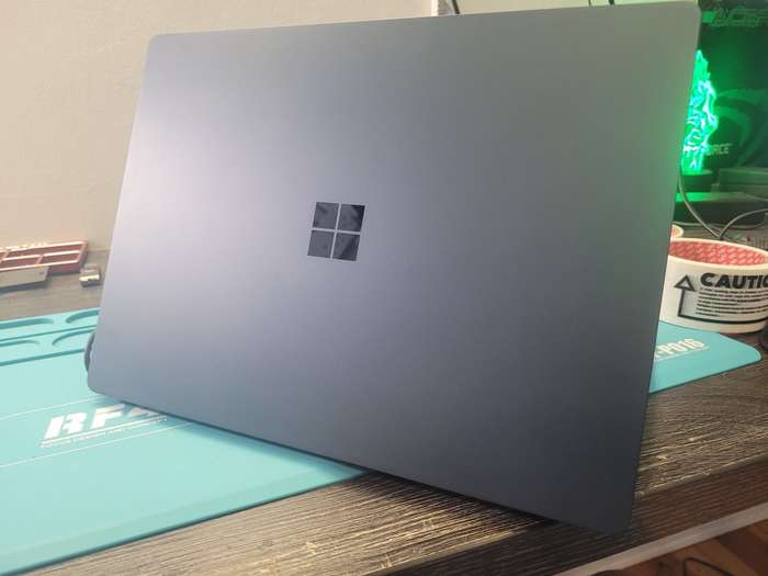 MICROSOFT SURFACE LAPTOP 13.5` CORE i5, 8GB RAM, 256SSD
