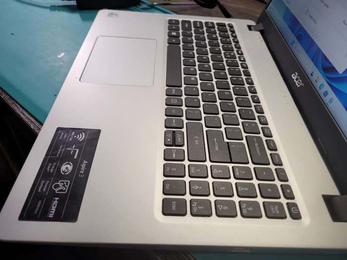 i3*ACER ASPIRE 3*i3-1005G1*8GB DDR4*512GB SSD*HD