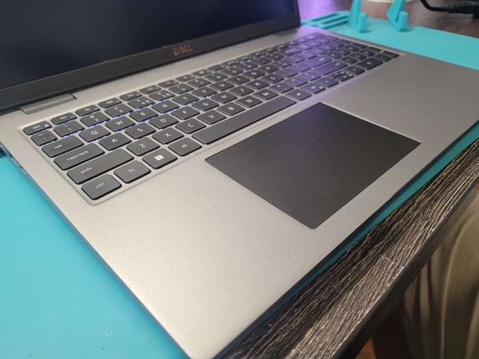 *11TH GEN*DELL LATITUDE 3520*i5-1135G7*16GB DDR4*512GB SSD*FHD*