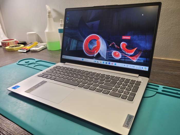 LATE ENTRY!*12th gen BEAST!!*LENOVO IDEAPAD 1i*i5-1235U*12GB DDR4*512GB SSD*FHD*IRIS GRAPHICS*