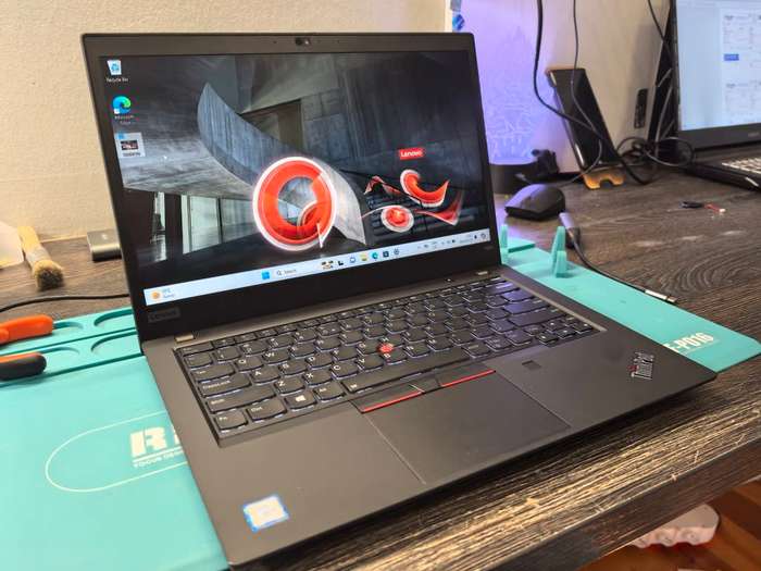 LENOVO THINKPAD T490-i5-8365u-TOUCHSCREEN-FHD-16GB RAM-256GB-BACKLIT