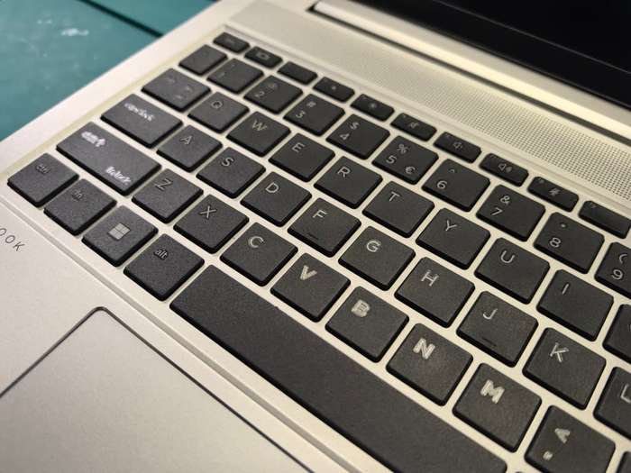 12th Gen i5 HP ProBook 450 G9 with i5-1235U, 8GB DDR4, 512GB SSD, FHD, 10 Cores
