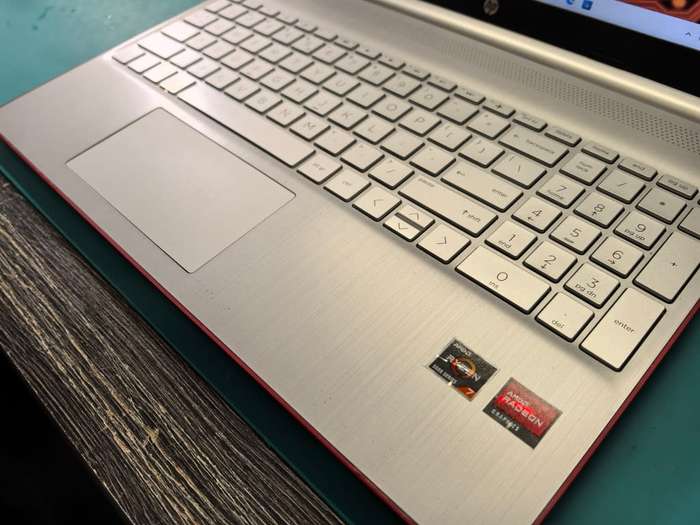 11TH GEN RYZEN 7-HP NOTEBOOK 15s-RYZEN 7-5700U-16GB DDR4-512GB SSD-FHD