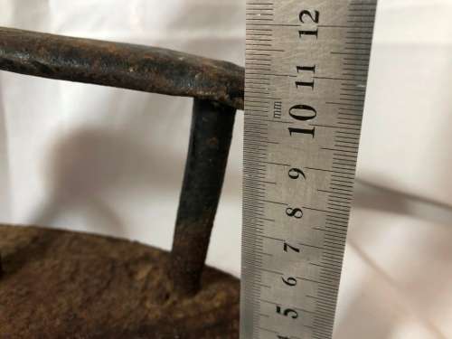 ANTIQUE SAD IRON