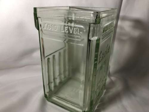 VINTAGE EXIDE GLASS BATTERY JAR - PERFECT CONDITION - MADE IN ENGLAND 383F