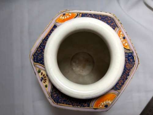 ORIENTAL HEXAGONAL MORIAGE PORCELAIN VASE