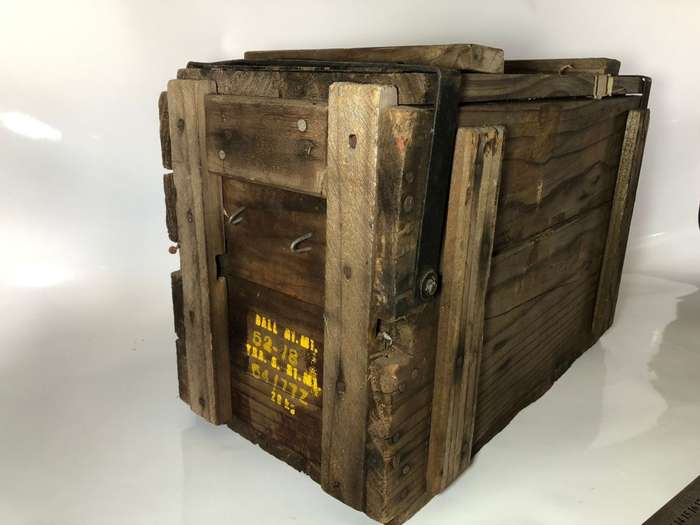 76.2X51 NATO - AMMUNITION BOX WITH LOADS OF CHARACTER