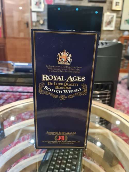 Rare J&B Royal Ages De Luxe Quality Blended Scotch Whisky