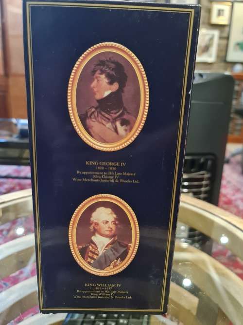 Rare J&B Royal Ages De Luxe Quality Blended Scotch Whisky