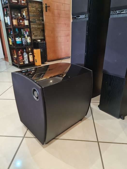 Jamo C80 Flagship Subwoofer