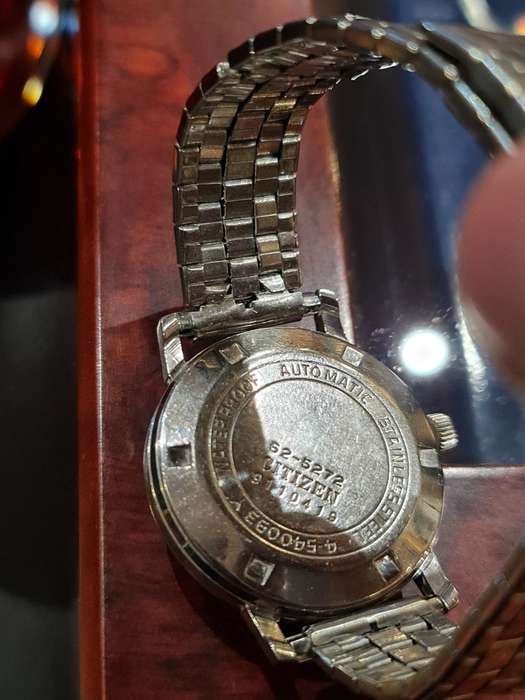 Vintage Citizen 21 Jewels Automatic Waterproof Watch with Calendar