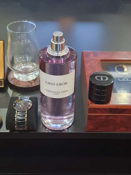Maison Christian Dior Gris Dior Perfume - 250ml