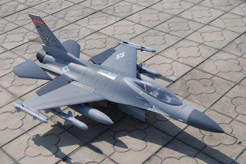 PNP F-16 70mm EDF 2.4Ghz