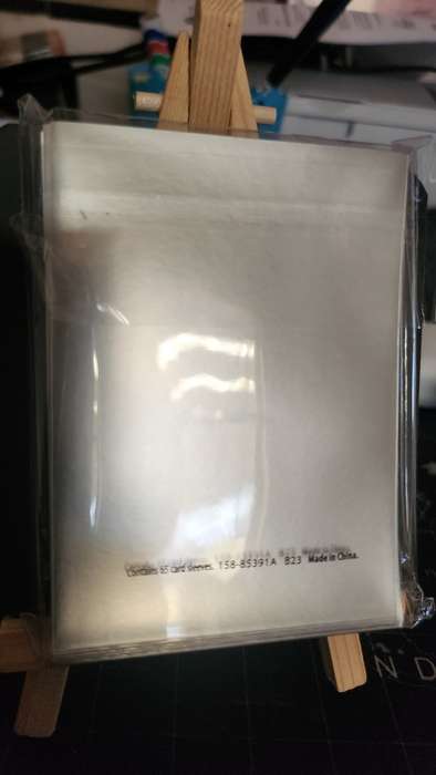Pokemon card sleeved- 151