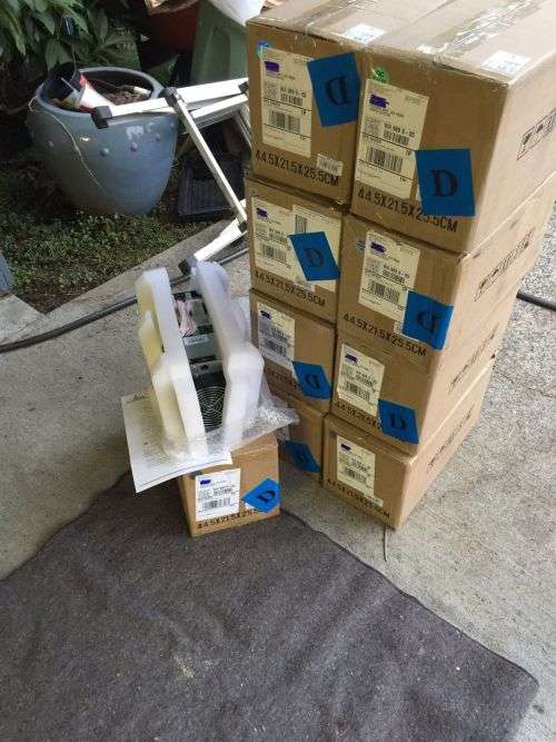 Bitmain AntMiner S9 Bitcoin-Miner 13,5 TH/s
