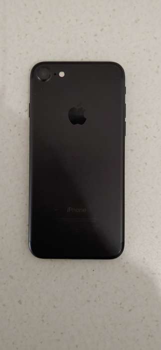 Apple iPhone 7 / 32GB / Great condition