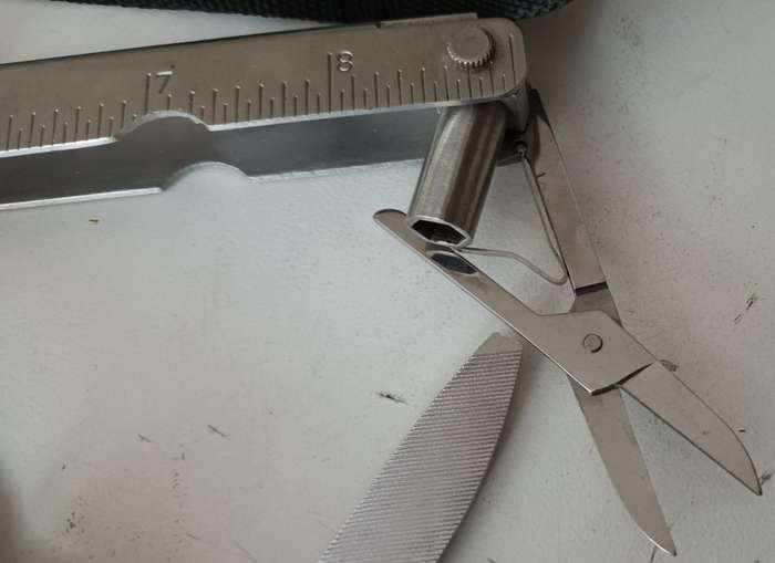 FOLDABLE UTILITY KNIFE STAINLESS STEEL
