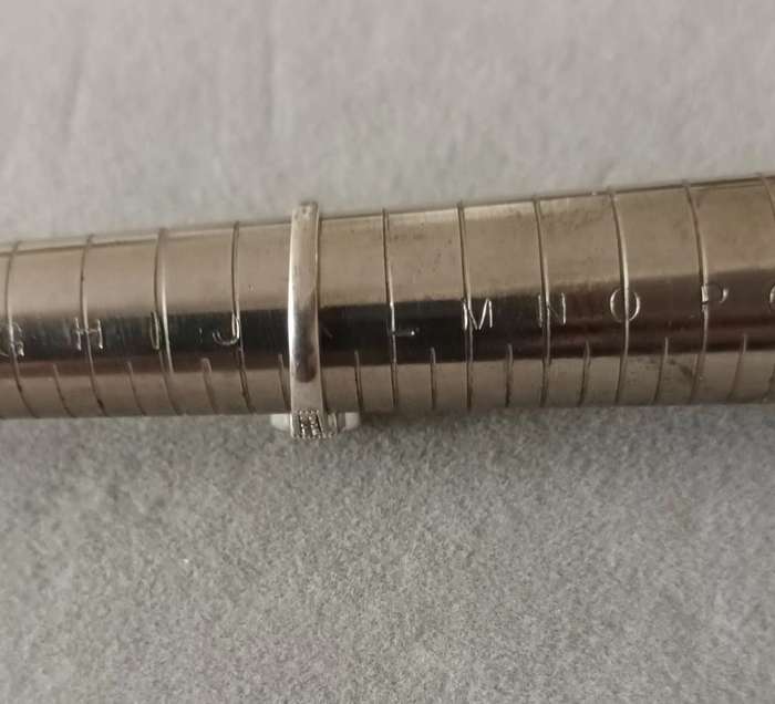 Sterling Silver CHETE Ring. 2.87g. Size K.
