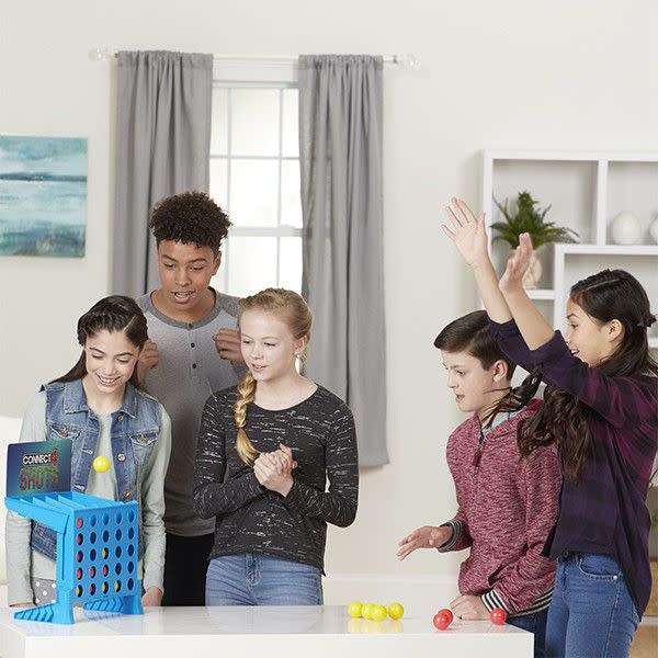 Connect 4 Bouncing Ball Game