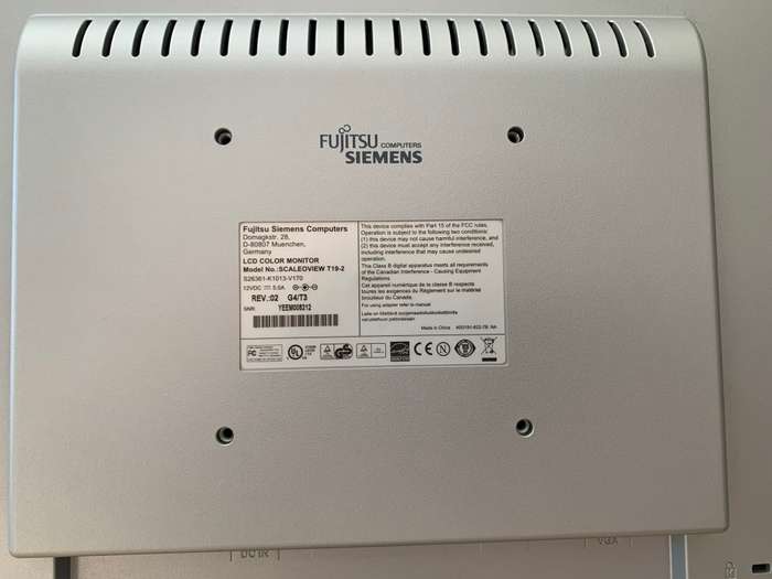 FUJITSU SIEMENS SCALEOVIEW T19-2 19` LCD TFT DISPLAY