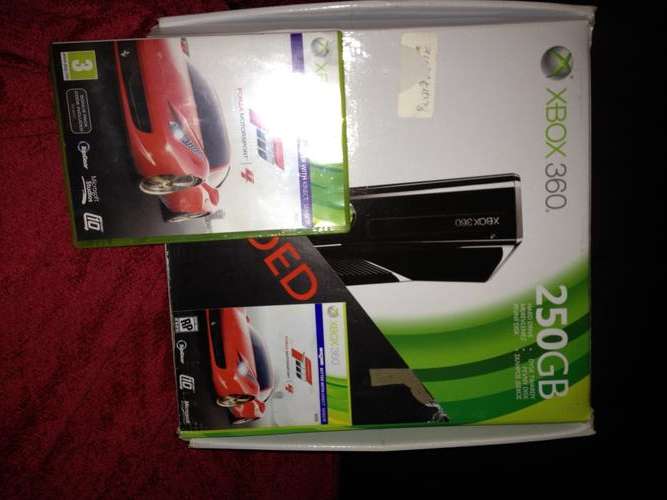 **BARGAIN** Xbox 360 250Gb Black Edition with 1 Controller, 2 Games and Xbox Live Points!