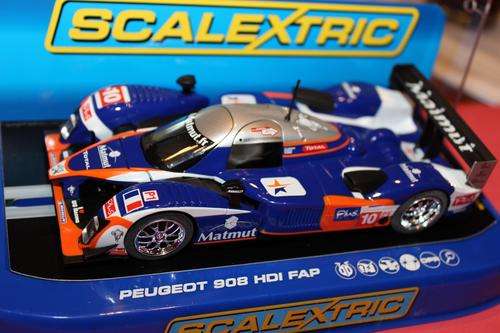 Scalextric Peugeot 908