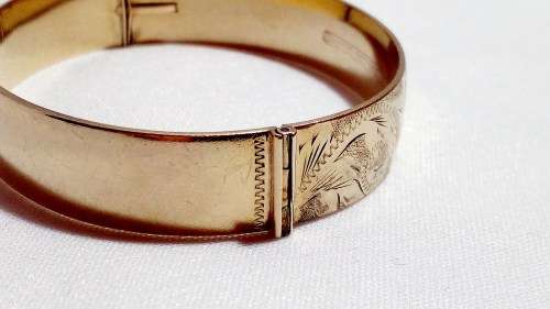 Vintage 9ct Gold on Bronze Metal Core bangle