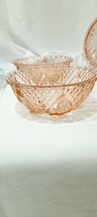 Vintage pink `Fleur De Lis` dessert bowls