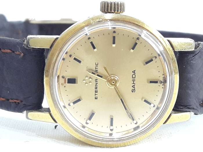 1960s Eternamatic ladies watch