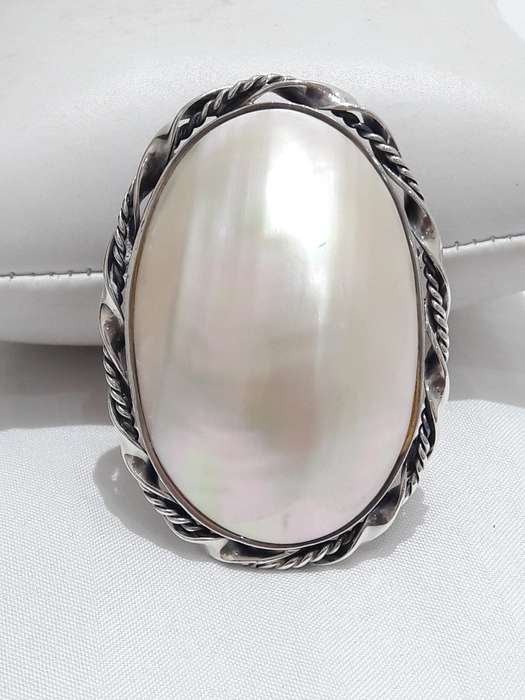 Vintage sterling silver Mabe brooch
