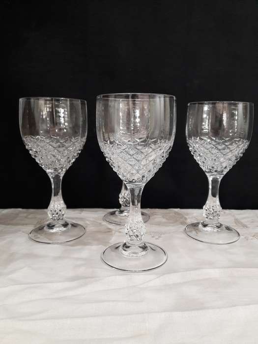 Vintage Cristal D` Arques liqueur glasses