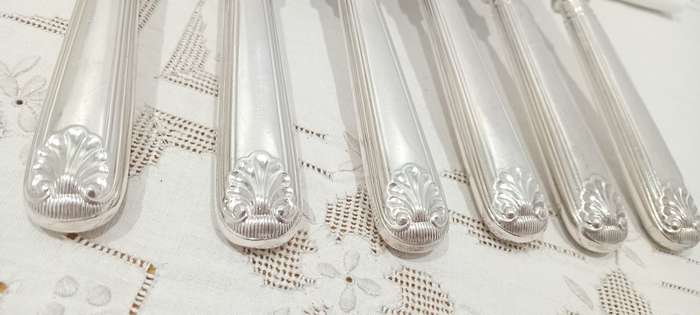 Vintage WM Spilhaus Kings pattern knife sets