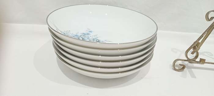 Vintage Noritake `Sonnet` dessert bowls