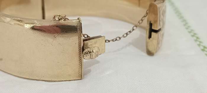 Vintage L&Co 9k o metal core bangle