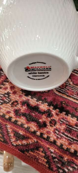 Maxwell Williams 'Diamond' coffee mugs