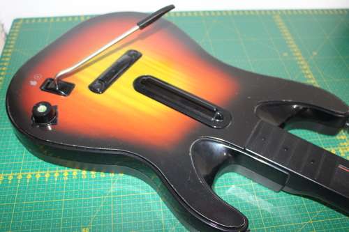Xbox 360 Guitar Hero (read description)