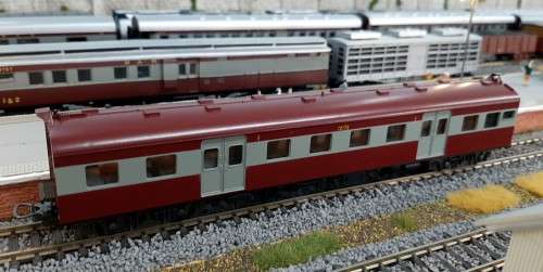 Lima Suburban coach 1st class new with Lima couplers boxed