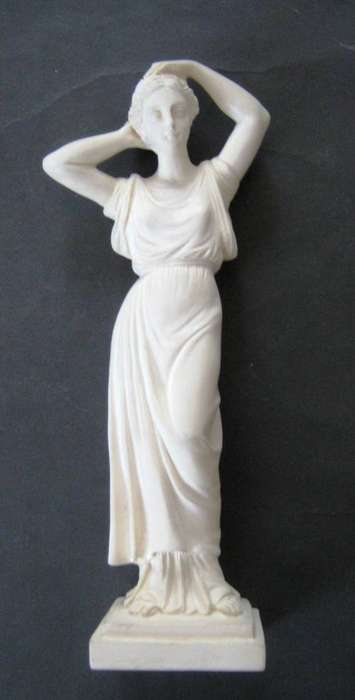 BEAUTIFUL AND PERFECT GREEK FEMALE STATUE BY GINO RUGGERI  FROM ITALY IN ALABASTER AND RESIN