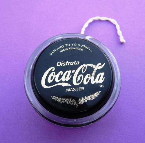 GENUINE  RUSSEL `COCA-COLA` MASTER YO-YO FROM  MEXICO. STRING  ATTACHED. GREAT CONDITION.