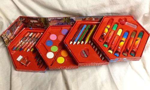 Cars mcqueen 46 PIECE ART SET