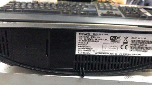 Huawei - B525S-65A - LTE CAT6 - Wi-Fi 2.4G and 5G - Router - Immaculate Condition