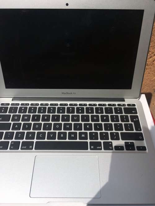 MacBook || Air|| i5 5th Gen || Early 2015 || 128GB SSD || 4GB Ram || Pristine Condition ||