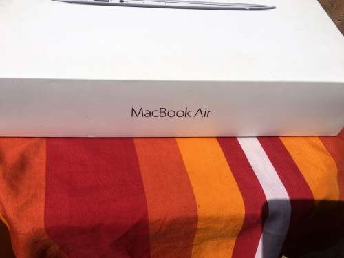 MacBook || Air|| i5 5th Gen || Early 2015 || 128GB SSD || 4GB Ram || Pristine Condition ||