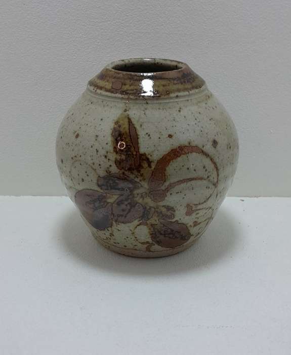 Kolonyama Pottery Vase