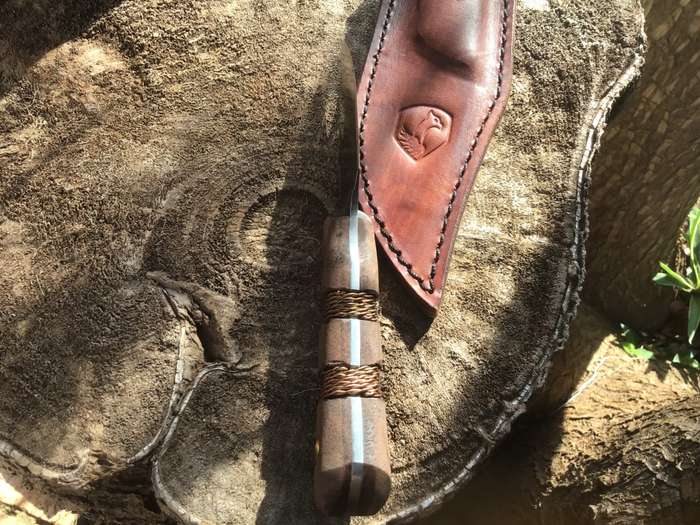 CONDOR HEADSTRONG KNIFE 4,02 1095 CARBON STEEL BLADE, WALNUT HANDLE, WELTED LEATHER SHEATH CTK2813